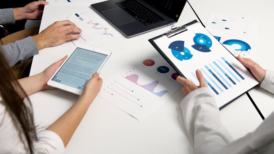 How to successfully create and market an information document using email marketing